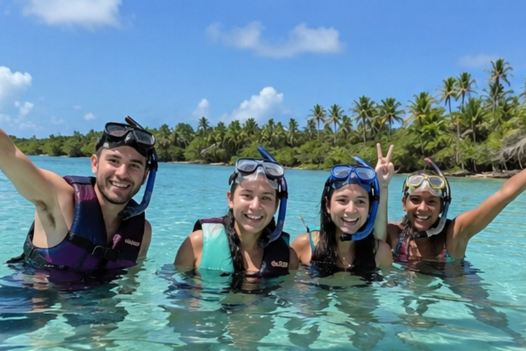 Punta Cana: Laguna Beach Tour with Swimming and Snorkeling