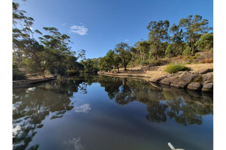 Perth Hills, Wildlife Park & Historic Pub Tour