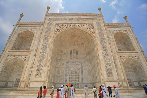 Reserve uma excursão particular ao Taj Mahal de trem saindo de DelhiOpção Padrão