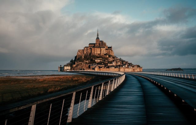 Da Parigi: gita di un giorno al Mont Saint Michel con una guida