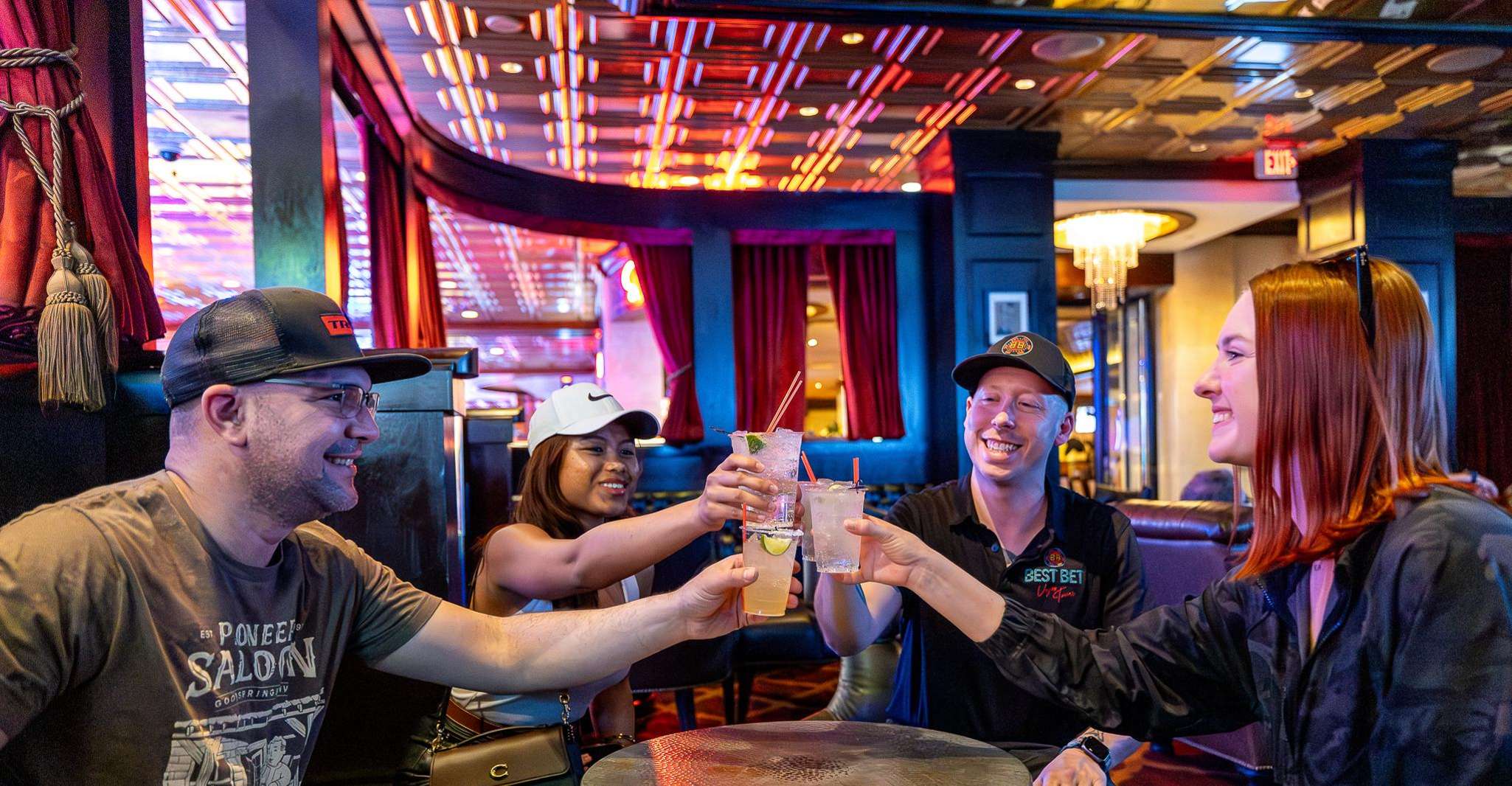 Las Vegas: Fremont Cocktail Crawl & Guided Walking Tour