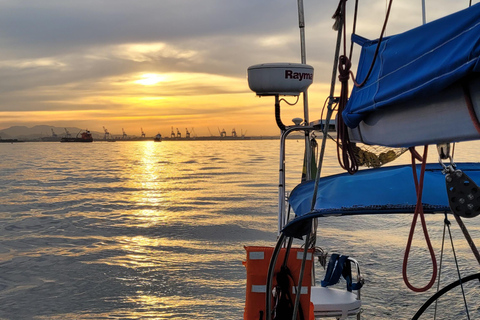 Rio de Janeiro: Passeio de Barco Inesquecível ao Pôr do Sol