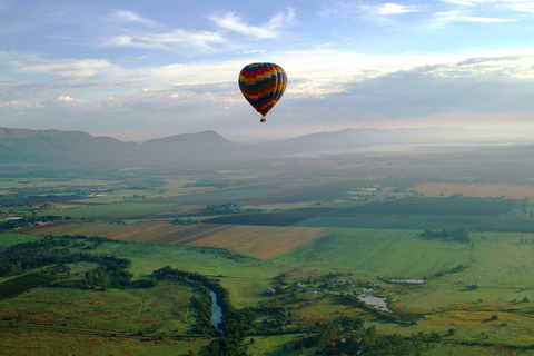 Johannesburg: Hot Air Balloon Flight along Magalies Valley Johannesburg: Magalies River Valley Hot Air Balloon Flight