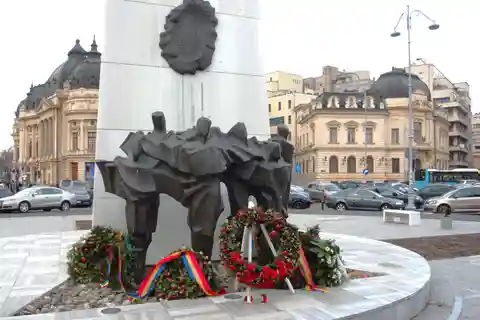 Bucharest's scars of Communism-half day private walking tour