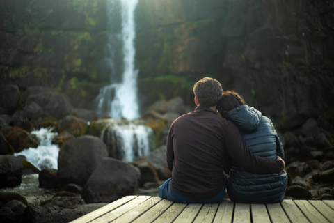 Reykjavík: Golden Circle, Secret Lagoon & Aurora Chase Tour with Pickup from Selected Locations