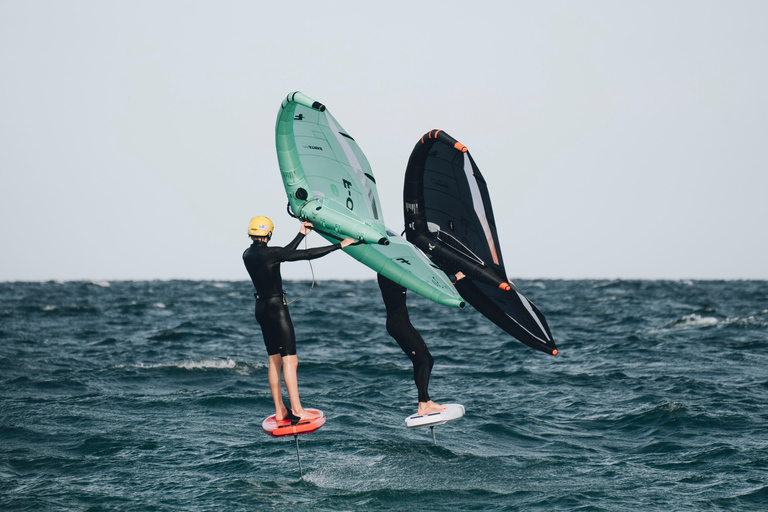 Alcudia: Wing Foil Experience with Equipment Alcudia: Wing Foil Experience with Equipment - Semi Private