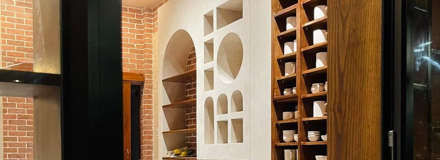 Poterie avec artiste local - Cuisson rapide, livraison dans le monde entier