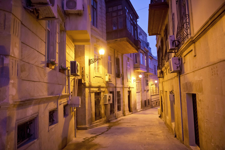 Baku Social Club: Tea, Meykhana, Hookah & Cultural Talks