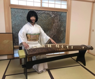 Nagoya: Private Koto Lesson with Professional Musician