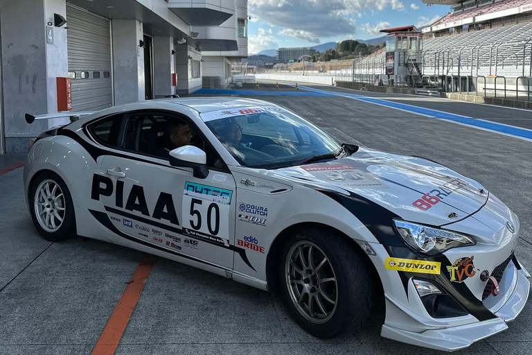 Fuji Speedway Self Drive &amp; Mt. Fuji Tour z odbiorem na LEXUSIE