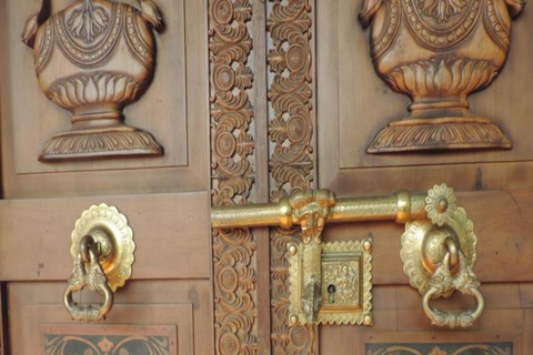 Kandy Heritage and Cultural Temple Tour