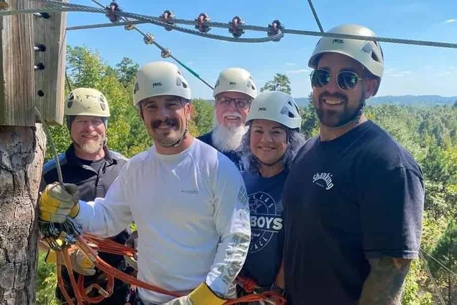 Dallas: Zipline- und Sky-Bridge-Abenteuertour. Foto: GetYourGuide Dallas: Zipline- und Sky-Bridge-Abenteuertour. Foto: GetYourGuide