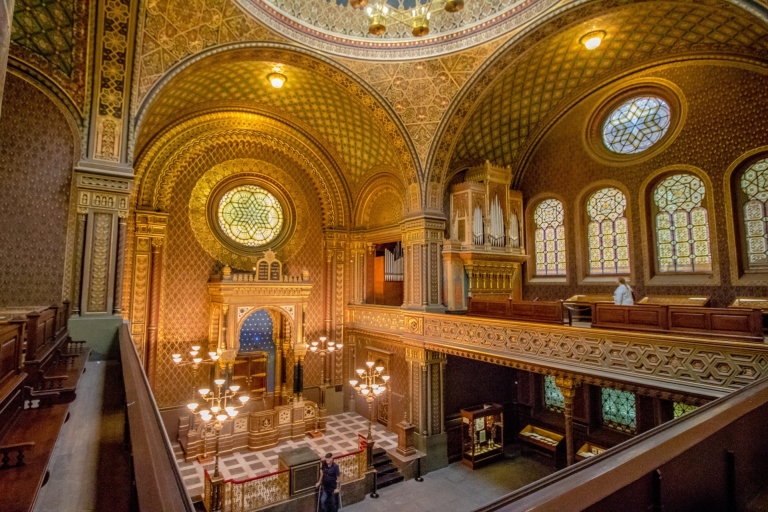 Kafka in Prague's Jewish Quarter and Old Town Private Tour 4-hour: Kafka Tour, Old-New Synagogue & Spanish Synagogue