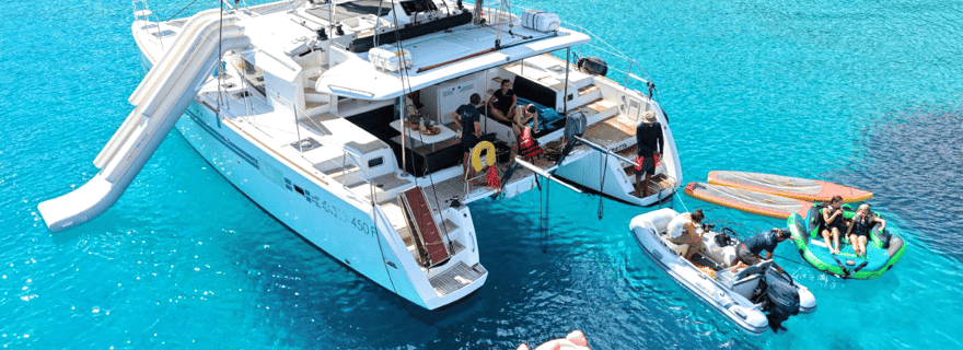 Croisière en catamaran tout compris à Agios Nikolaos avec jouets aquatiques