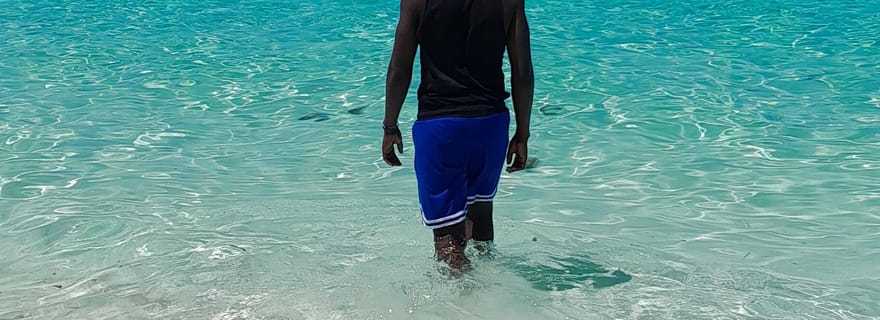 ZANZIBAR : VISITE DU LAGON BLEU