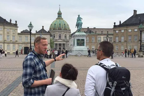 Copenhague: Uma caminhada guiada para você que está visitando a cidade pela primeira vez