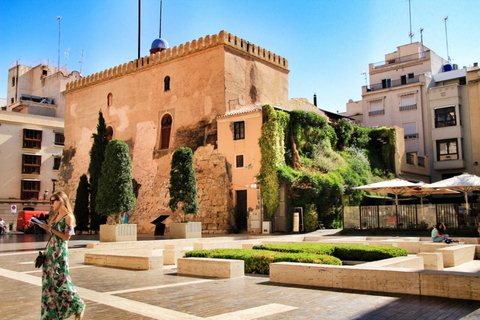 Alicante et Elche : excursion d&#039;une journée avec visite du château de Santa Bárbara
