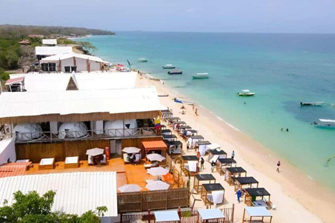 Discover Barú Island and its crystal-clear waters on a serene beach with a pool Discover Barú Island and its crystal-clear waters on a quiet beach with a pool