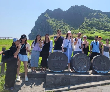 Jeju: Excursión a los Lugares del Este de la UNESCO con Espectáculo Haenyeo
