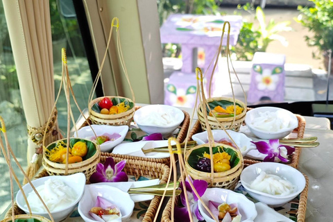 Bangkok: Floating Market & Train Tour with Michelin & Pickup