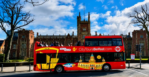 Belfast: Giant&#39;s Causeway Tour and 2-Day Open-Top Bus Tour