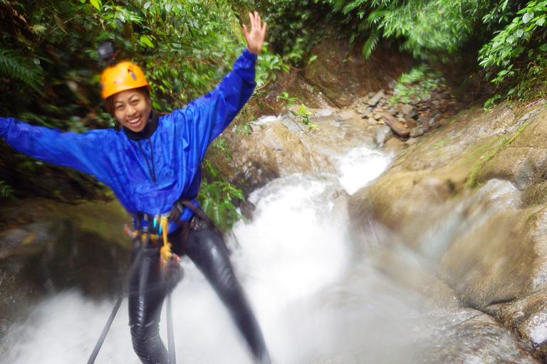 Baños: Canyoning nas cachoeiras Chamana ou Rio Blanco