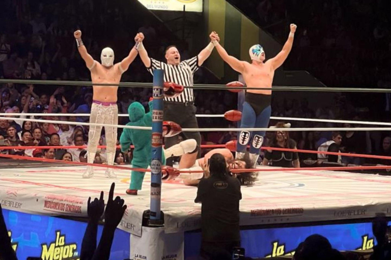 Mexico City: Lucha Libre, Michelada Workshop & Arena México Mexico City: Friday Lucha Libre & Michelada Experience