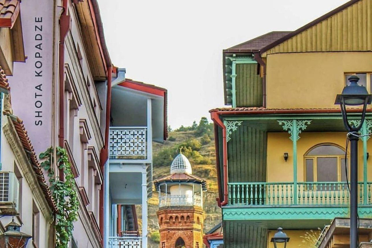 Tbilisi: Old Town Tour & Panoramic River Cruise with Wine