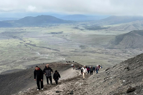Cotopaxi: All-Inclusive Sightseeing Tour with Visit to Limpiopungo Lagoon Cotopaxi: All-Inclusive Sightseeing Tour with a Visit to Laguna de Limpiopungo