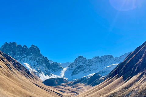 Kazbegi Region: Tageswanderungen