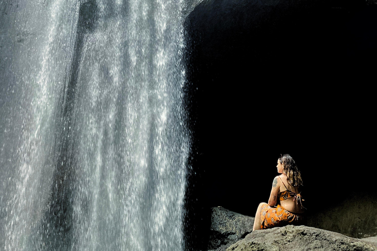 Entdecke die versteckten Juwelen der Wasserfälle in UbudPrivate Gruppe mit englischsprachigem Guide Tour