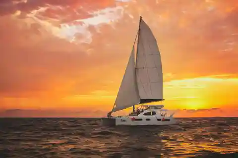 Luxury Sunset Sailing in Cancun and Riviera Maya + Open Bar