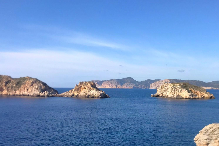 Mallorca: Catamaran kusttocht met lunchVan Portals Nous om 9:52 uur