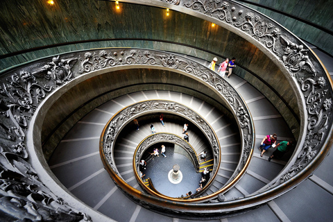 Rome: Sistine Chapel & Vatican Museums Guided Tour Sistine Chapel & Vatican Museums: Guided Experience