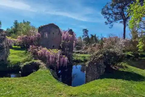 Von Rom aus: Garten von Ninfa, Tagestour nach Sermoneta