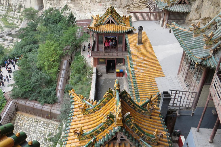 Datong: Private Day Tour to Hanging Temple & Yingxian Pagoda Private Tour including Entry tickets & Lunch from city hotel