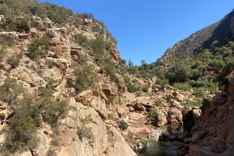 阿加迪尔：Tizgui 山谷徒步导览（含酒店接送）阿加迪尔：蒂兹吉山谷徒步导览（含酒店接送）