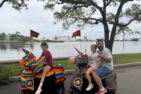 Tampa: Riverwalk and Downtown Tour on a Rydable