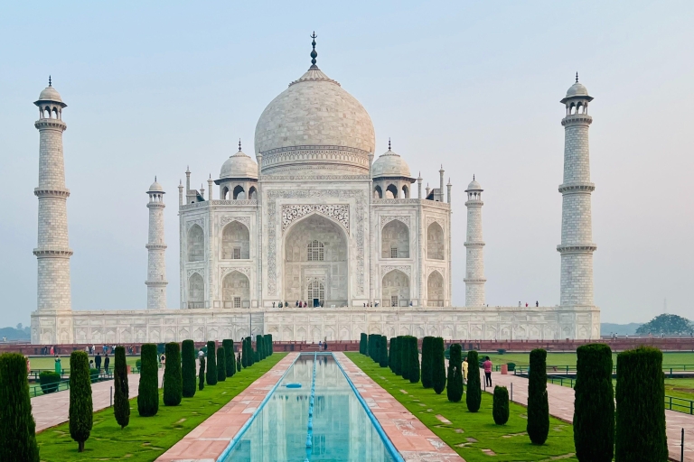 Agra: Taj Mahal Visita guiada sin hacer cola con traslado en cocheExcursión desde Delhi: Coche con Conductor, Guía y Tasa de Monumentos