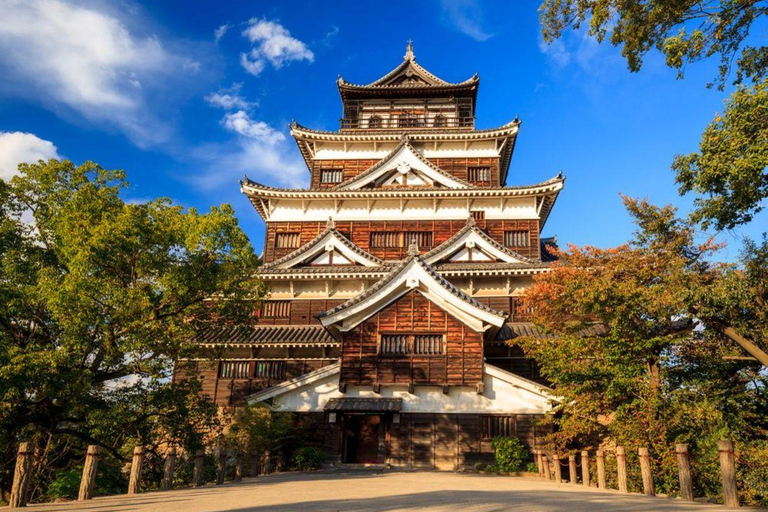 Hiroshima & Miyajima: History, Beauty, and Iconic Views