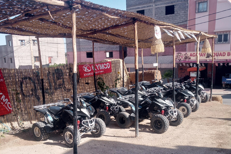 paseo en camello en quad y almuerzo en el desierto de agafay