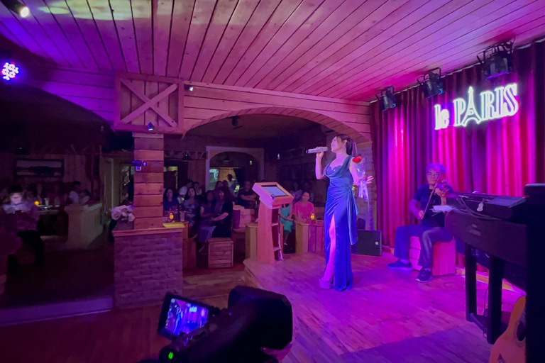 Da Nang: Michelin Food Tour with Live Music Private: Korean guide