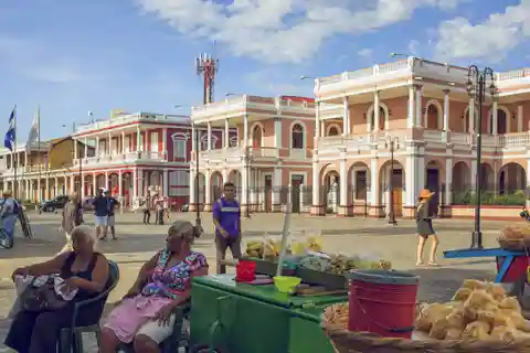 Isletas Boat Tour + Granada City Tour Combo