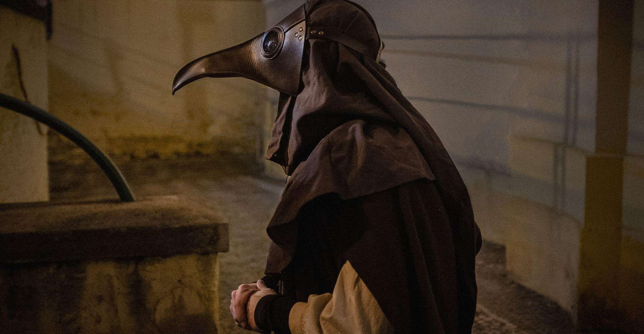 Prague: Plague Doctor Old Town History Walking Tour