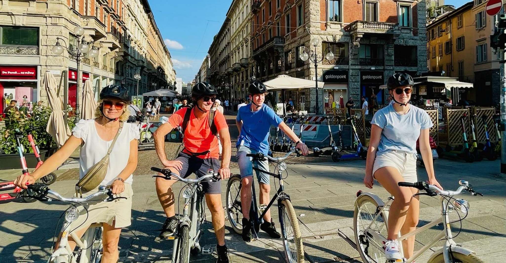 Milan: Bike tour of the city