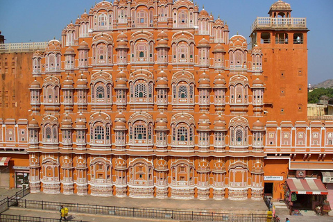 Tour di mezza giornata della città di Jaipur in E-Rickshaw con autista femminileTour in E-Rickshaw di Jaipur con guida