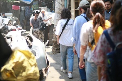 Conoce a los Dabbawalas Visita Dhobi Ghat y el barrio marginal con un viaje en tren