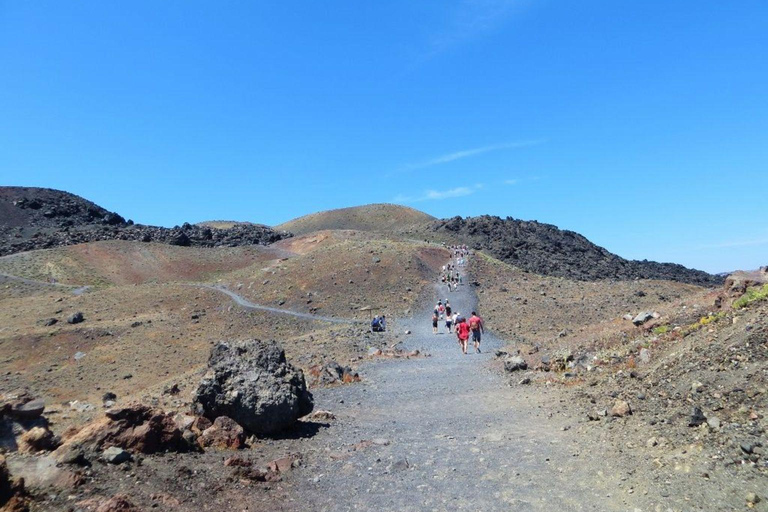 Au départ de Thera : Croisière en Thirasia avec randonnée sur le volcan et sources d&#039;eau chaude