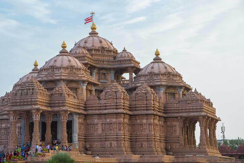 Old & New Delhi City Tour–Choose Half or Full Day Experience Half Day New Delhi Tour with Transport & Guide