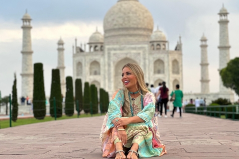 Entrée express au Taj Mahal visite guidéeTaj Mahal : visite-file avec guide